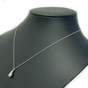 TIFFANY Co Silver Elsa Peretti Teardrop Necklace